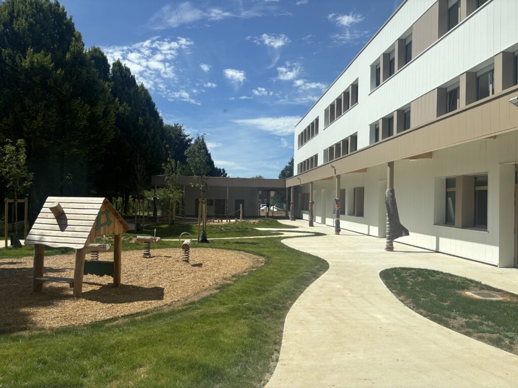 Rénovation et extension d'une école à Hesdin la Forêt